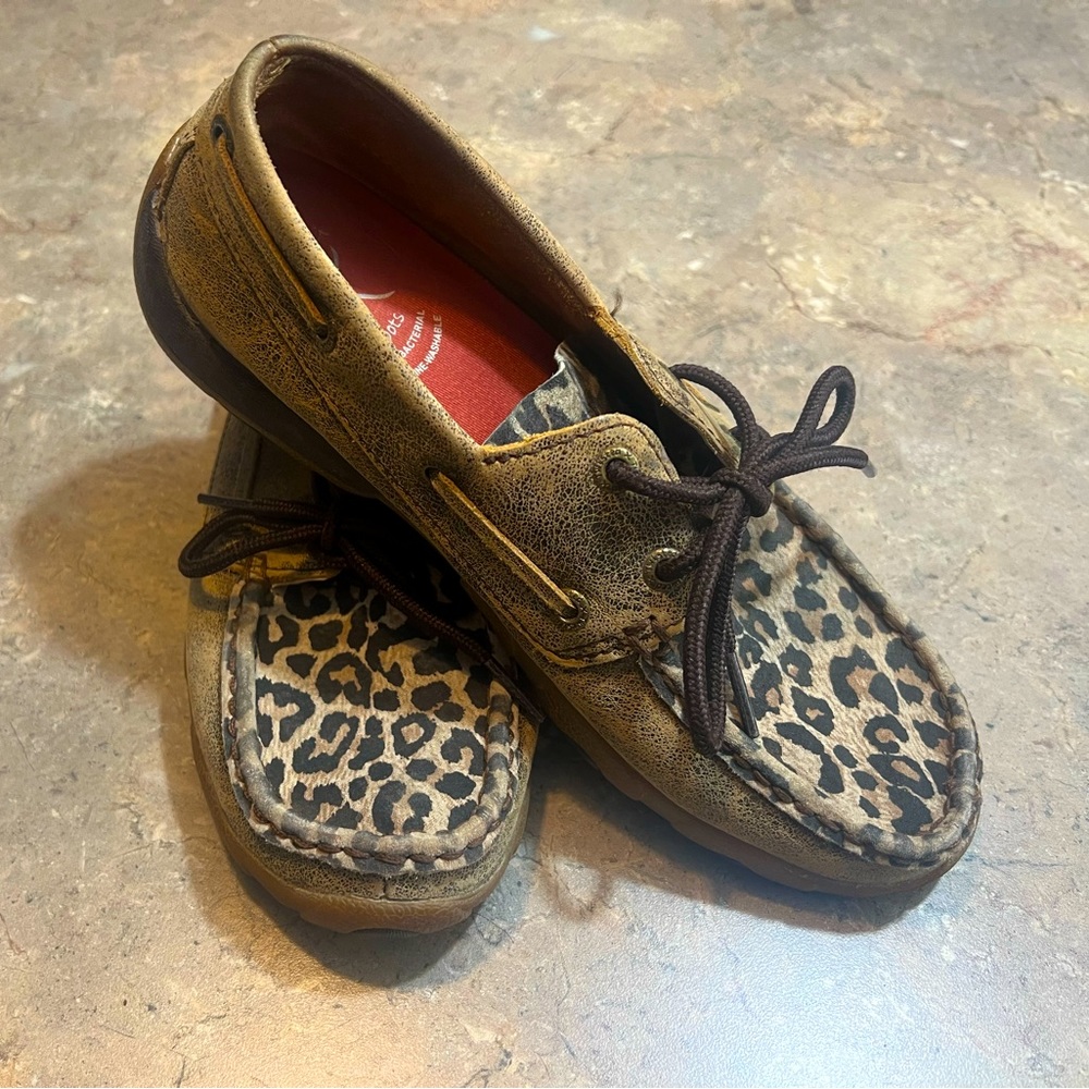 Women’s Twisted X Cheetah Print Driving Mocs Size 7